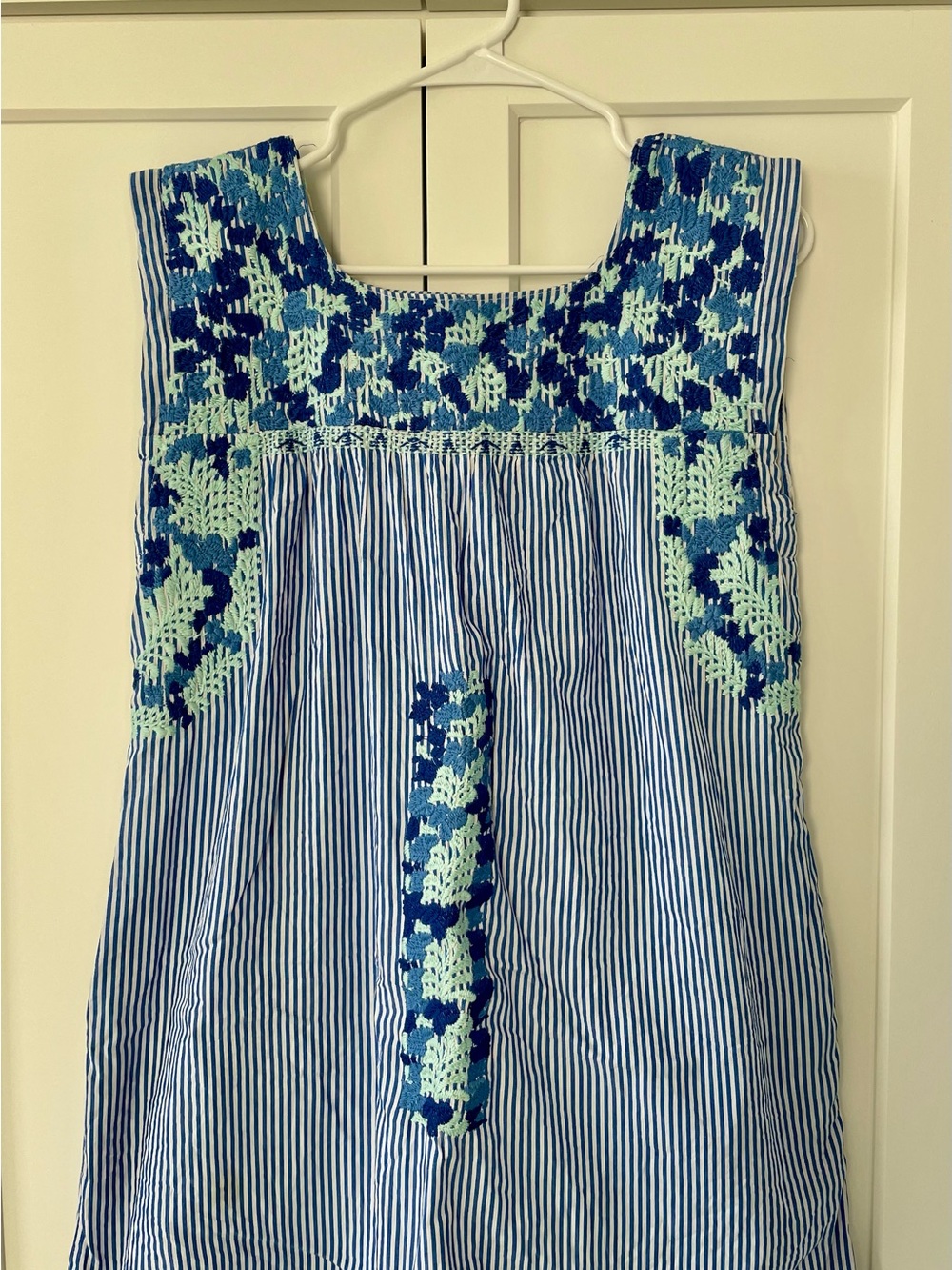J.Marie Embroidered dress - XS